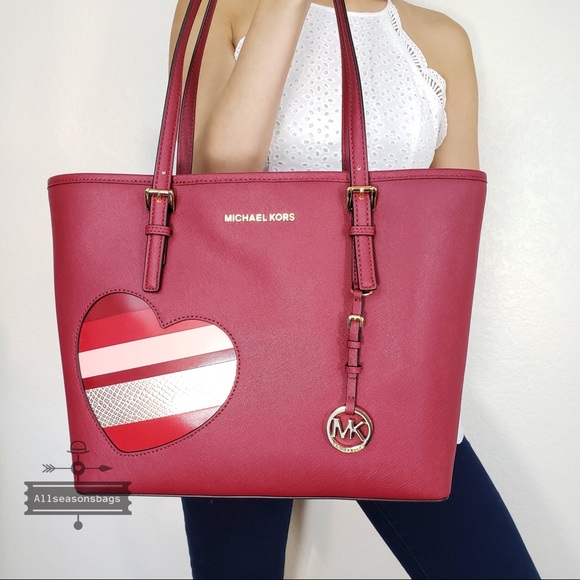 NWT Michael Kors Medium carryall tote hearts Bag - Picture 2 of 8